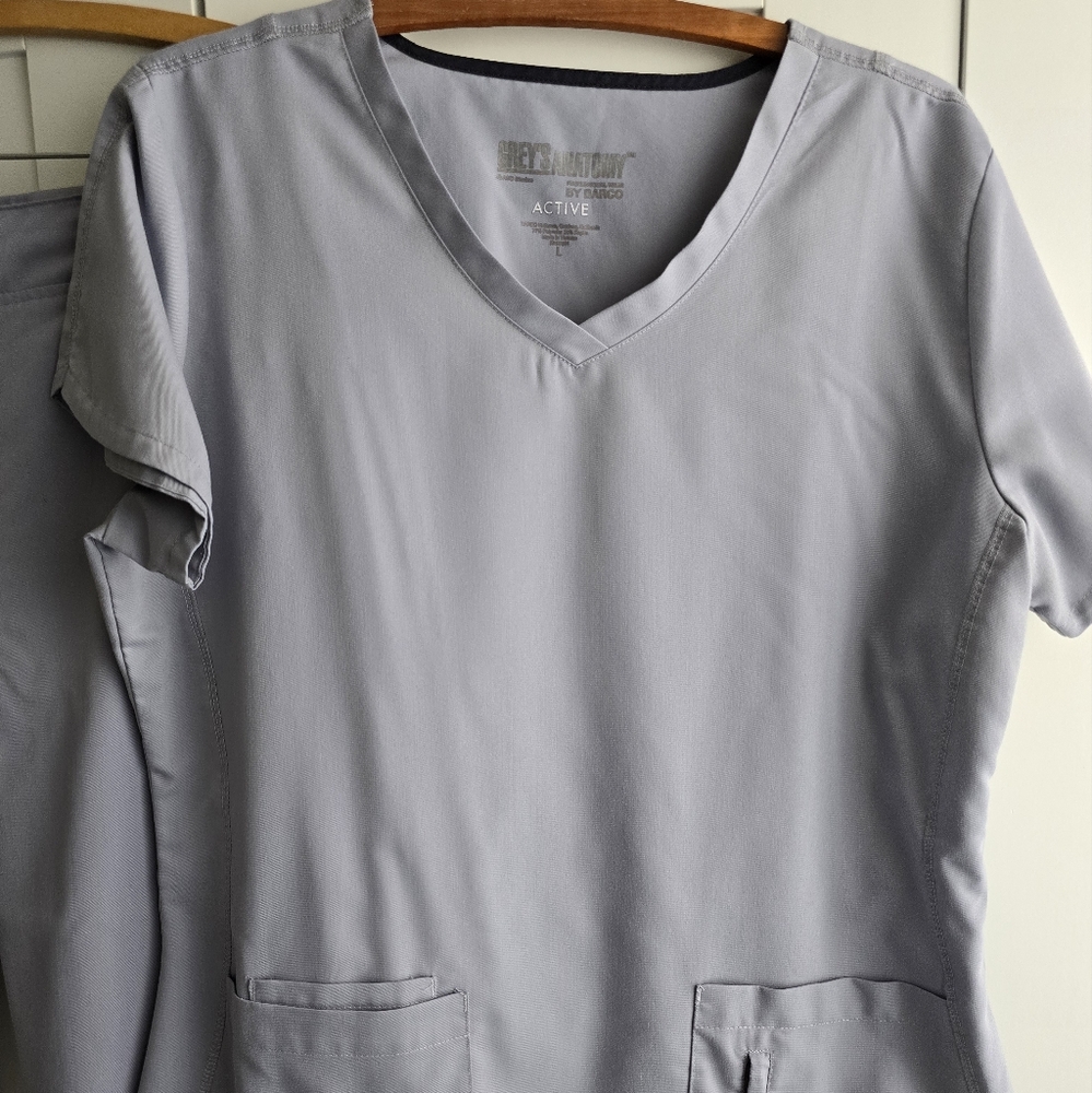 Greys Anatomy Scrub Set